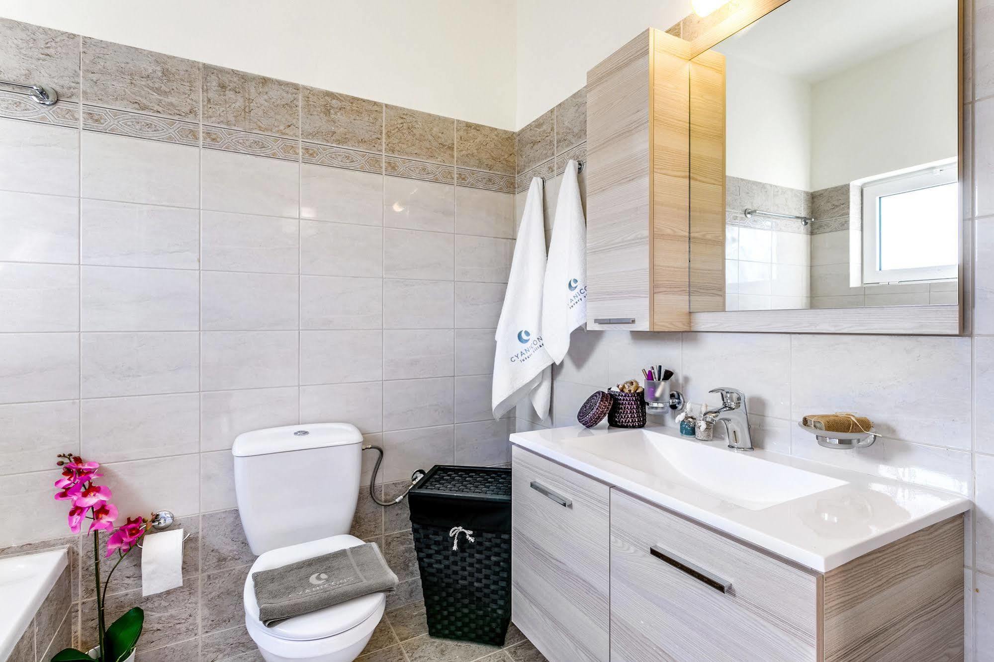 Cyan Icons Villas Tsivarás المظهر الخارجي الصورة